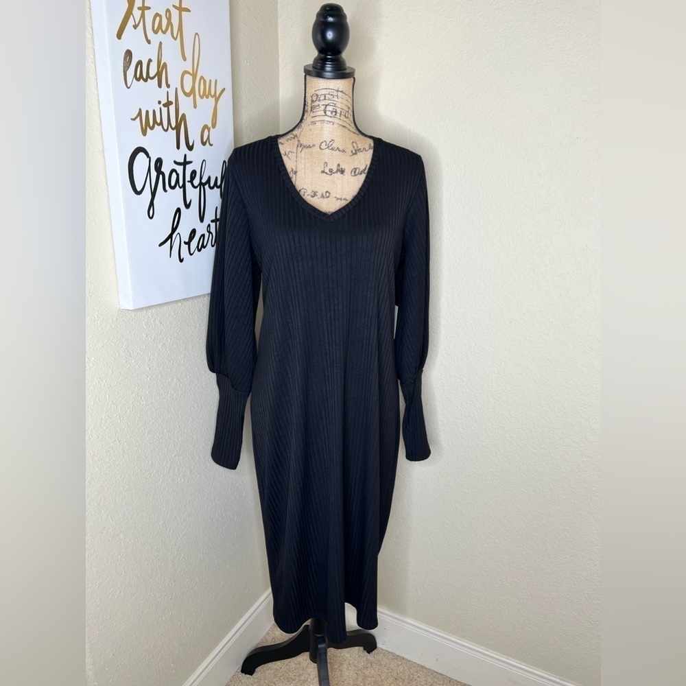Eloquii Pullover Ribbed Style Black Dress with Balloon-ish Sleeves Size 14